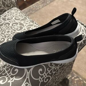 Vionic Sena Slip on Flats